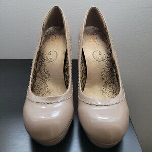 Platform Pump-Neutral Beige- SIZE 7.5